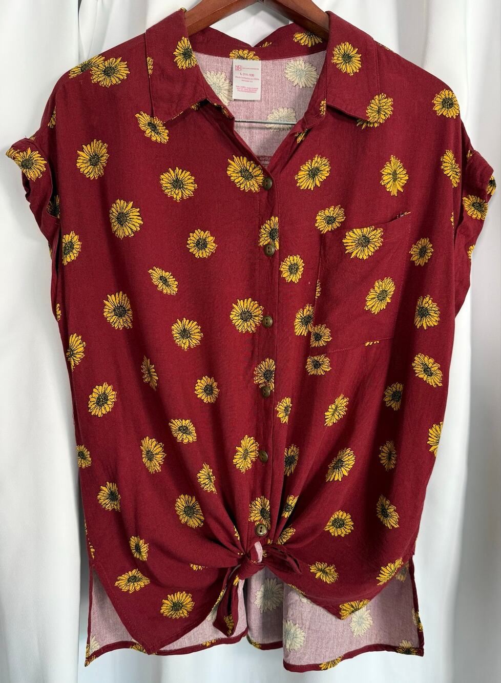 Burgundy & Sunflower Print All Over Top Casual Button Front Large